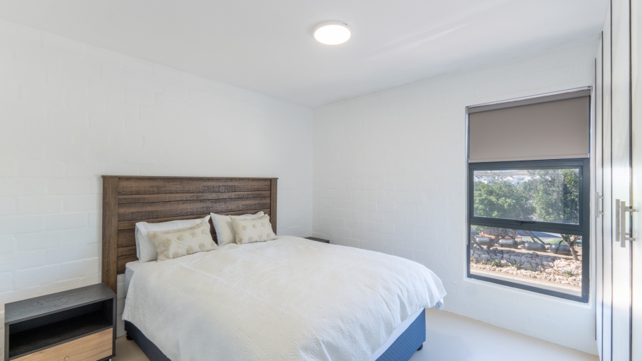 5 Bedroom Property for Sale in Calypso Beach Western Cape
